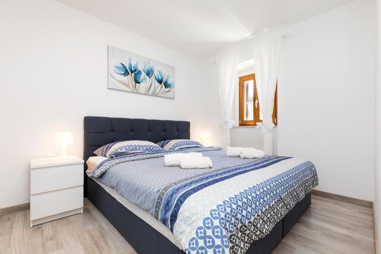 Vacation House Orange Вели-Лошинь Экстерьер фото