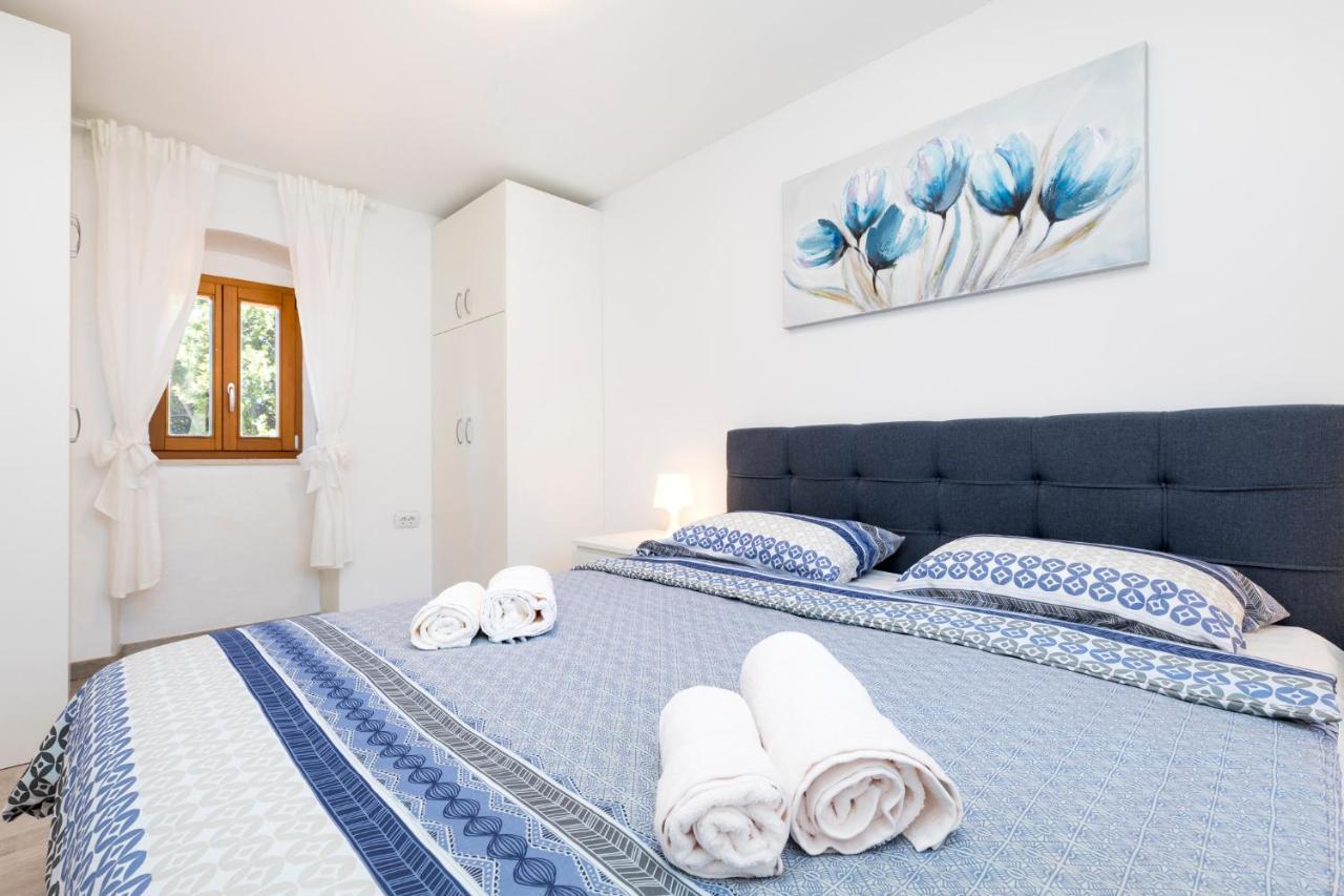 Vacation House Orange Вели-Лошинь Экстерьер фото