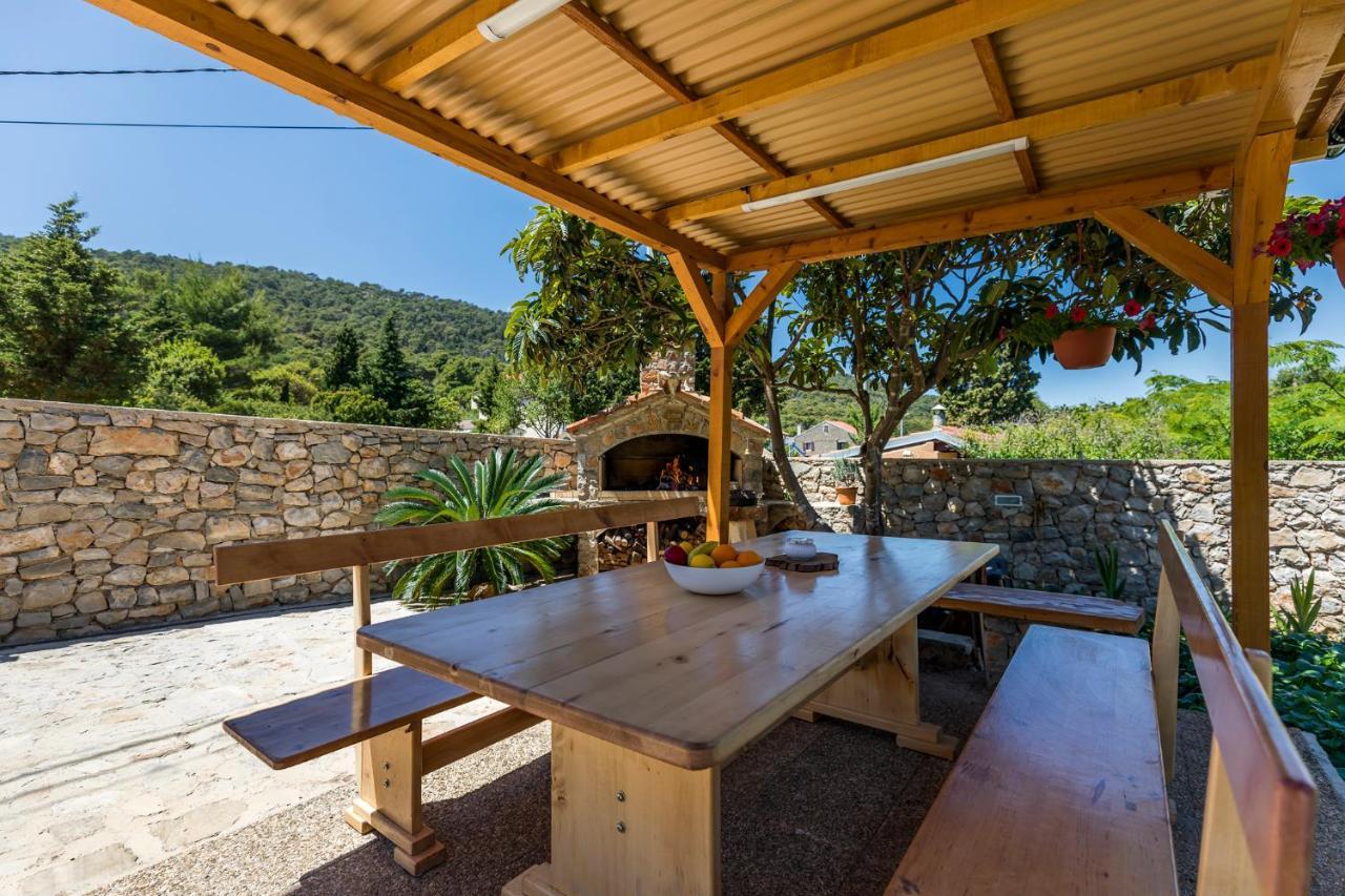 Vacation House Orange Вели-Лошинь Экстерьер фото