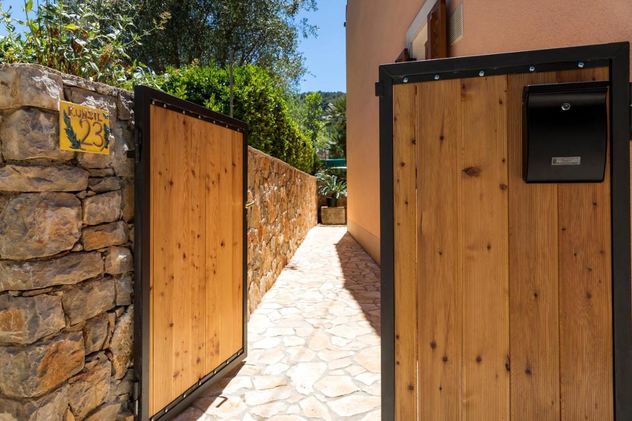 Vacation House Orange Вели-Лошинь Экстерьер фото